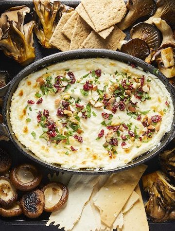 Molho de Queijo de Cabra Assado com Cogumelos