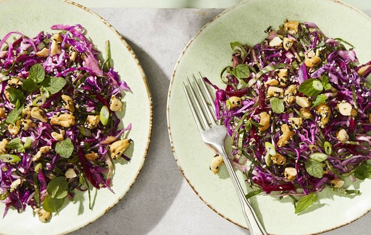 Salada de Beterraba Ralada e Repolho Roxo